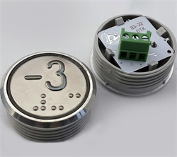 Кнопка приказа. Cимвол: минус 3-й этаж; код Брайля: имеется; материалы: нержавеющая сталь, алюминий, пластик; подсветка: красная; установочное место: 32 мм.