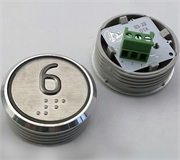 Кнопка приказа. Cимвол: 6-й этаж; код Брайля: имеется; материалы: нержавеющая сталь, алюминий, пластик; подсветка: красная; установочное место: 32 мм.